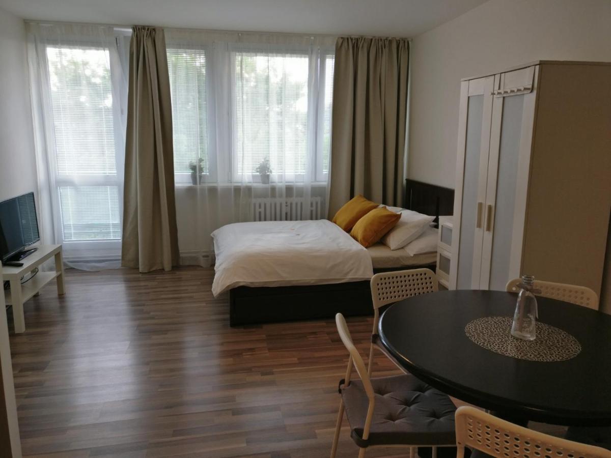 Invalidovna Apartment Praha Eksteriør bilde
